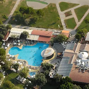 belcekiz-beach-club-oludeniz.aegeanhotels.net/